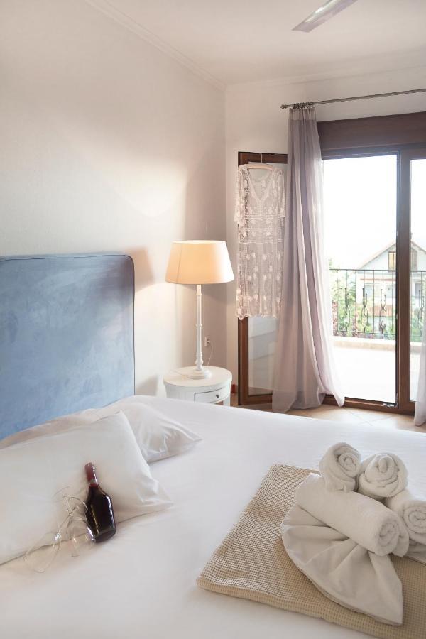 Maltinas House Lejlighedshotel Mola Kalyva Eksteriør billede